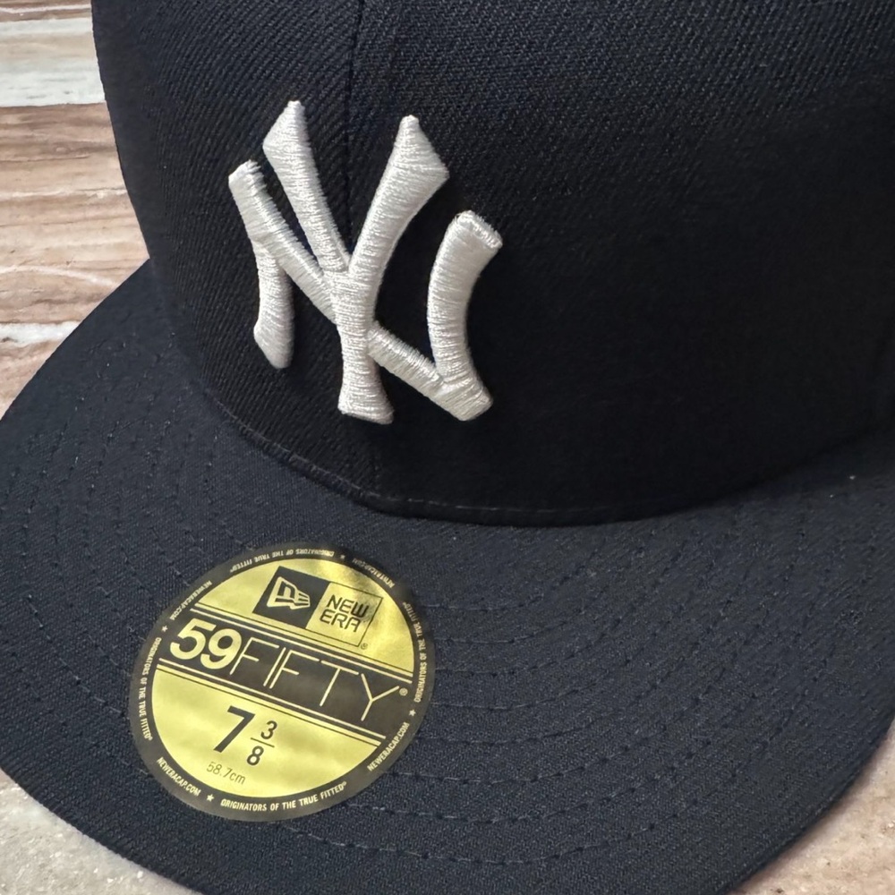 NY Yankees Bad Bunny 59FIFTY Nuevayol Cap